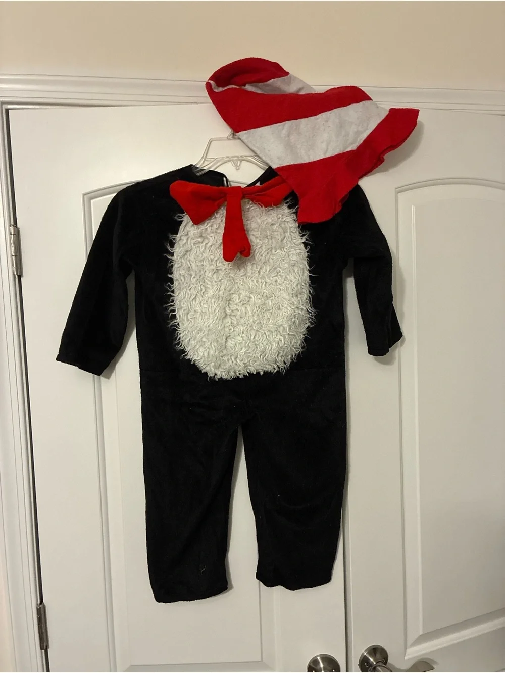 Dr Seuss Cat In The Hat Kids Costume Size 2T-4T, Includes Outfit And Hat